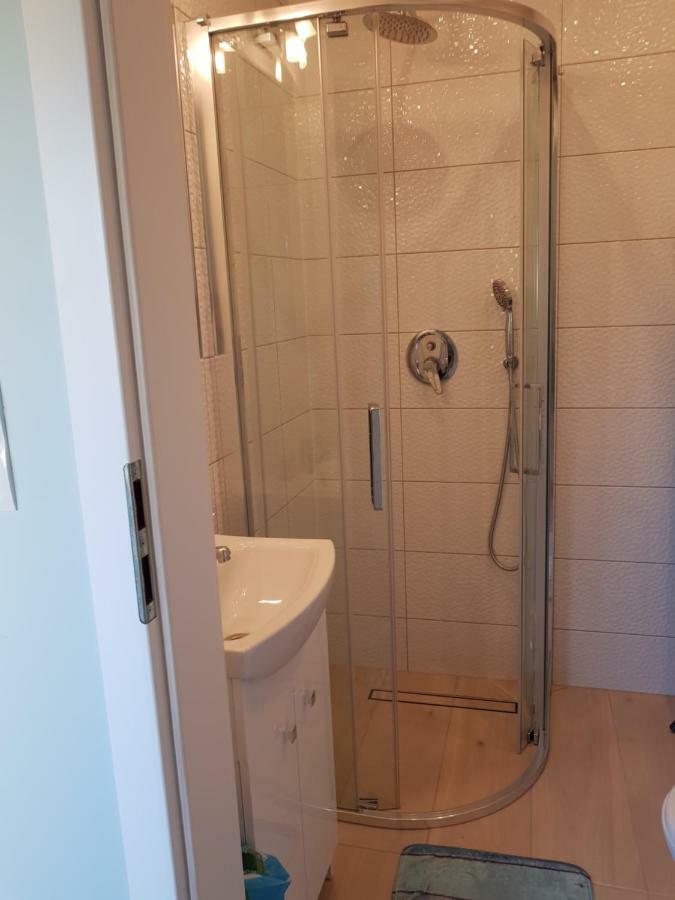 Pokoiki Krotka10 Ustronie Morskie Buitenkant foto
